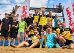 Команда из Лобни стала лучшей в соревнованиях по пляжному футболу
