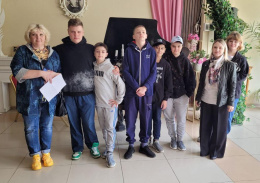 Дети из семейного центра «Лобненский» посетили кино и бэби-театр