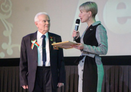 Почетного гражданина Лобни поздравили с 90-летием