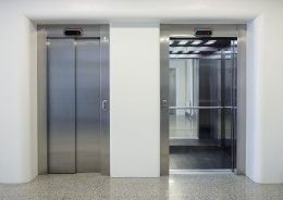 9 лифтов заменено в Лобне Министерством ЖКХ Подмосковья в рамках программы капитального ремонта