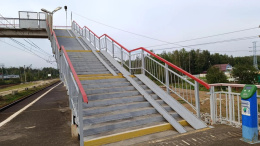 В Лобне продолжается капремонт железнодорожного моста