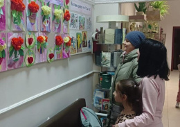Лобненские дети признались мамам в любви через творчество