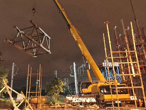 В Лобне началась ключевая фаза строительства надземного пешеходного перехода В Лобне началась ключевая фаза строительства надземного пешеходного перехода