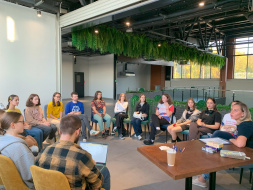 Отдел по работе с молодежью администрации Лобни организовал юным лобненцам встречу с психологом Отдел по работе с молодежью администрации Лобни организовал юным лобненцам встречу с психологом