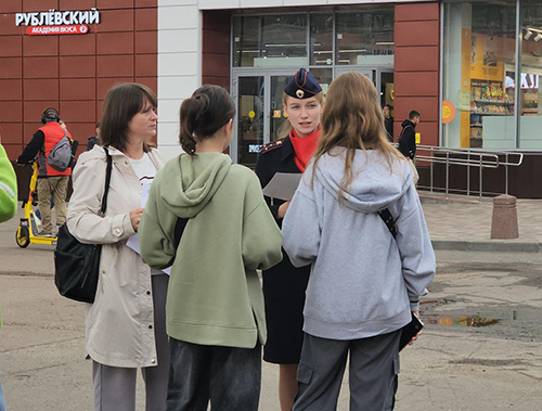 Жителям Лобни разъяснили правила безопасного использования электросамокатов Жителям Лобни разъяснили правила безопасного использования электросамокатов