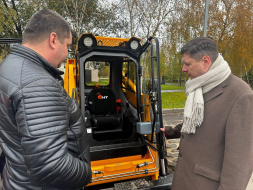 В Лобне проверили готовность парков к зиме В Лобне проверили готовность парков к зиме