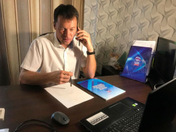 Заместитель председателя Совета депутатов городского округа Лобня Александр Кузьмиченко провел дистанционный прием граждан