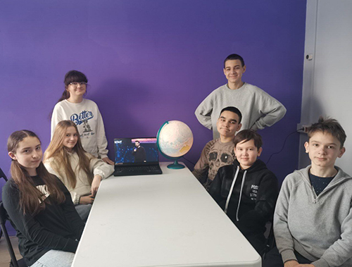 Молодые активисты из Лобни написали научно-просветительский диктант