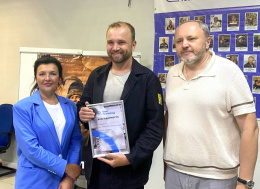Глава Лобни поздравила металлургов