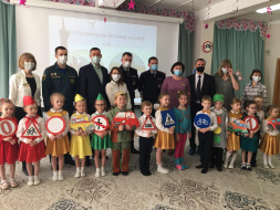 Муниципальные депутаты приняли участие в торжественном открытии «Лаборатории безопасности» в детском саду «Катюша»