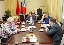 Юной лобненке вручили ключи от квартиры Юной лобненке вручили ключи от квартиры