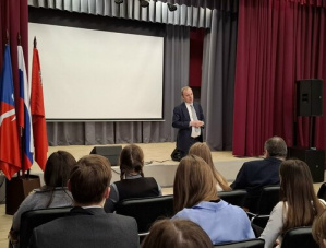 В Лицее Лобни прошла встреча ко Дню молодого избирателя