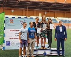 Две легкоатлетки из Лобни заняли призовые места на открытом Чемпионате по бегу