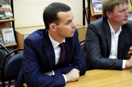 Глава города Евгений Смышляев провел встречу с жителями  микрорайона Восточный