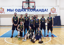 Впервые лобненская мужская сборная команда по баскетболу стала обладателем Кубка Московской области