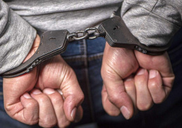 В Лобне полицейские задержали распространителя наркотических средств