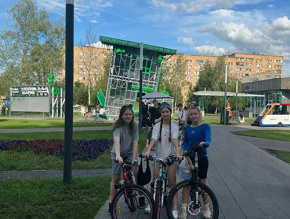 Волейбол, велопрогулки и кино под звёздами: День физкультурника «по-парковому» Волейбол, велопрогулки и кино под звёздами: День физкультурника «по-парковому»