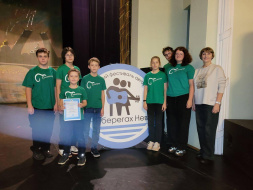 Студия авторской песни из Лобни побывала «На берегах Невы» Студия авторской песни из Лобни побывала «На берегах Невы»