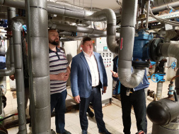 Первый заместитель главы города Лобня встретился с жителями дома 2 по улице Жирохова Первый заместитель главы города Лобня встретился с жителями дома 2 по улице Жирохова