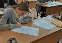 Лобненские школьники написали итоговое сочинение