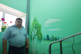 В Лобне художник написал картину в подъезде