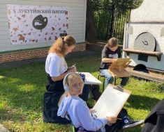 Юные художницы из Лобни стали призерами творческого конкурса Юные художницы из Лобни стали призерами творческого конкурса