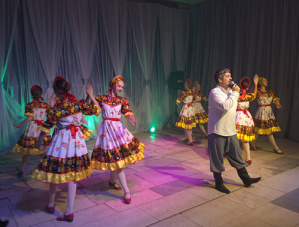 В лобненском Доме культуры Луговая прошел концерт Алексея Лопасова 