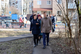 В Лобне благоустраивают дворовые территории В Лобне благоустраивают дворовые территории