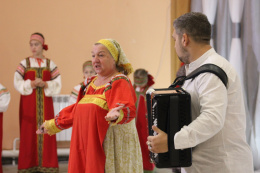 В доме культуры "Луговая" прошла музыкально-игровая программа "Федорины вечерки" В доме культуры "Луговая" прошла музыкально-игровая программа "Федорины вечерки"