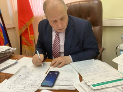 Председатель городского Совета депутатов Николай Гречишников провел тематический прием граждан по вопросам жилищно-коммунального хозяйства