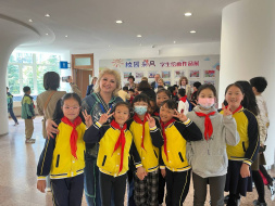 Директор лобненской школы отправилась в Китай