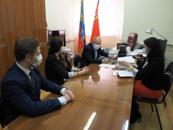 Председатель Совета депутатов Николай Гречишников провел встречи с представителями Молодежного Парламента Лобни