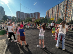200 детей в Лобне приняли участие в празднике в честь Дня России