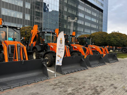 В Лобню поступит новая коммунальная техника В Лобню поступит новая коммунальная техника