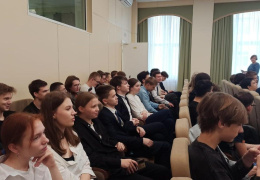 Старшеклассники Лобни встретились с представителями высших военных учебных заведений Старшеклассники Лобни встретились с представителями высших военных учебных заведений