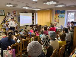 В Лобненской библиотеке состоялся «Круглый стол» В Лобненской библиотеке состоялся «Круглый стол»