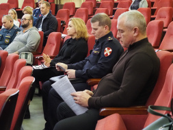 Депутаты приняли участие в заседании антитеррористической комиссии