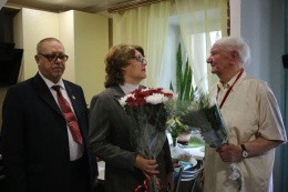 Глава города Евгений Смышляев поздравил ветерана Иосифа Петровича Коткова с 90-летием
