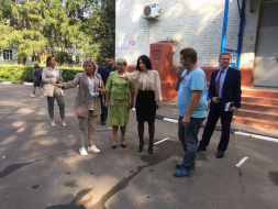 И.о. главы администрации городского округа Лобня Лариса Локтева проверила готовность городских школ к началу нового учебного года