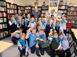 Первоклассников Лобни познакомили с библиотекой Первоклассников Лобни познакомили с библиотекой