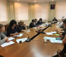 Глава Лобни проверил ремонт подъездов
