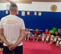 В Лобне провели тренировку с представителем силовых структур В Лобне провели тренировку с представителем силовых структур