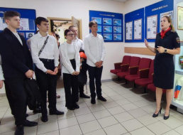 Отдел МВД по г.о. Лобня посетили студенты местного колледжа Отдел МВД по г.о. Лобня посетили студенты местного колледжа