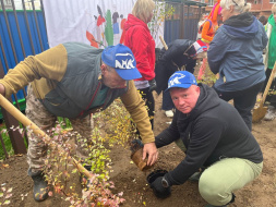 Депутаты приняли участие в акции «Наш лес. Посади свое дерево» Депутаты приняли участие в акции «Наш лес. Посади свое дерево»