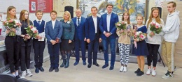Семь школьников получили первые паспорта в Музее истории города