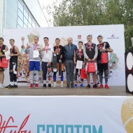 Лобненские баскетболисты поднялись на высшую ступень пьедестала