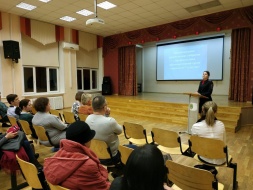 Сотрудники ОГИБДД по городскому округу Лобня приняли участие в общешкольном родительском собрании