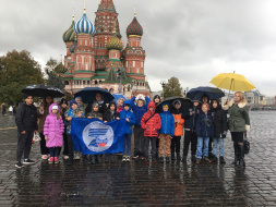 Школьники из Лобни получили подарок от губернатора Московской области