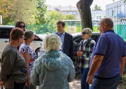 Глава Лобни проверил ход реконструкции городских пространств Глава Лобни проверил ход реконструкции городских пространств