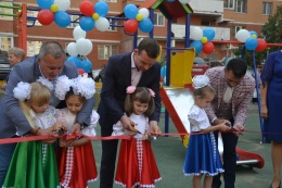 Сегодня в честь Дня города на Проезде Шадунца открылась еще одна детская площадка